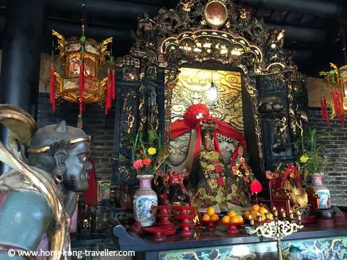 Altars and offerings at Pak Tai Temple in Cheung Chau Altars and offerings at Pak Tai Temple in Cheung Chau