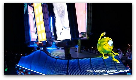 Disney Paint the Night Parade: Monsters Inc Disney Paint the Night Parade: Monsters Inc
