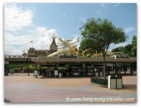 Security Lines by the Main Entrance at Hong Kong Disneyland Security Lines by the Main Entrance at Hong Kong Disneyland