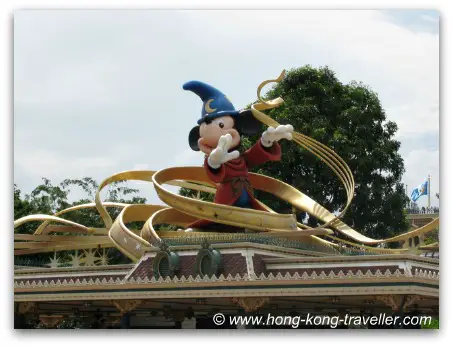 Guest Services by the Main Entrance at Hong Kong Disneyland Guest Services by the Main Entrance at Hong Kong Disneyland