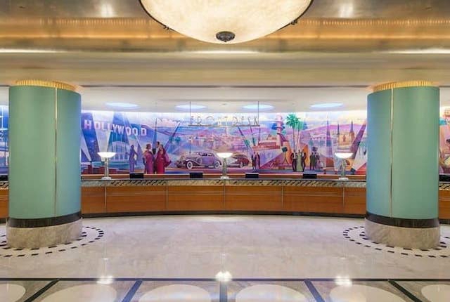 Disney Hollywood Hotel - Lobby Disney Hollywood Hotel - Lobby