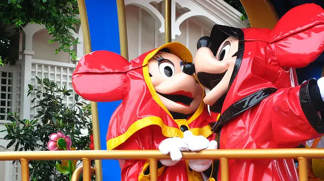 Mickey and Minnie on a rainy summer day Mickey and Minnie on a rainy summer day