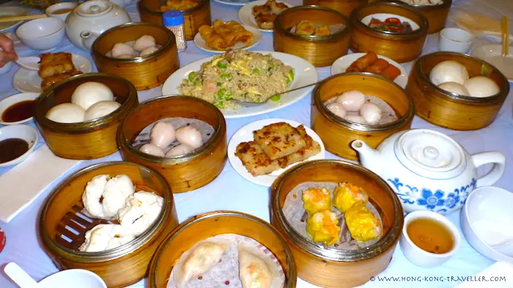 How to eat dim sum? The more people the better so you can sample all the different kinds Many kinds of dim sum in Hong Kong