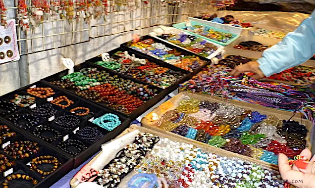 Ladies Market Hong Kong - Jewelry, trinkets Ladies Market Hong Kong jewelry, trinkets