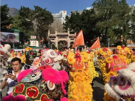 Lion Dance Extravaganza Performances at Wong Tai Sin Temple Lion Dance Extravaganza Performances at Wong Tai Sin Temple