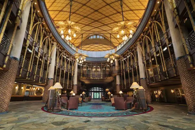 Hong Kong Disneyland Resort: Explorers Lodge Lobby Hong Kong Disneyland Resort: Explorers Lodge Lobby
