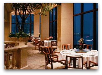 One Harbour Road at the Grand Hyatt faces the Harbour One Harbour Road at the Grand Hyatt faces the Harbour