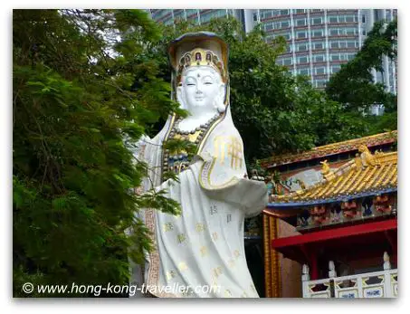 Repulse Bay Kwun Yam Statue Repulse Bay Kwun Yam Statue