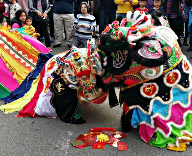 Lion Dances at the Well Wishing Carnival Lion Dances at the Well Wishing Carnival